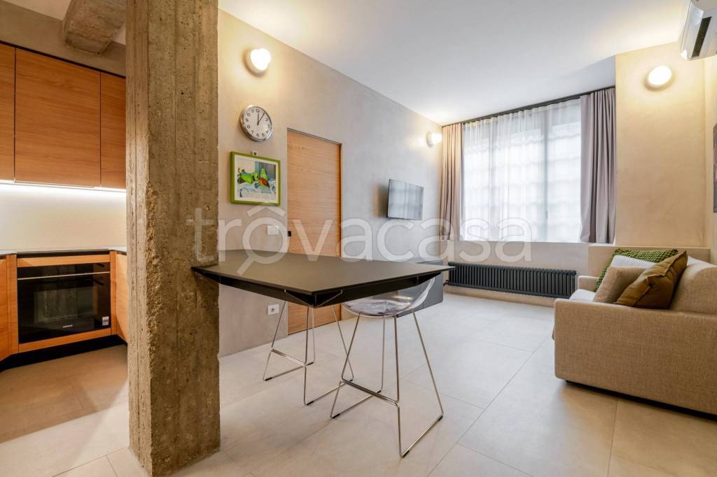 appartamento in affitto a Milano in zona Adriano