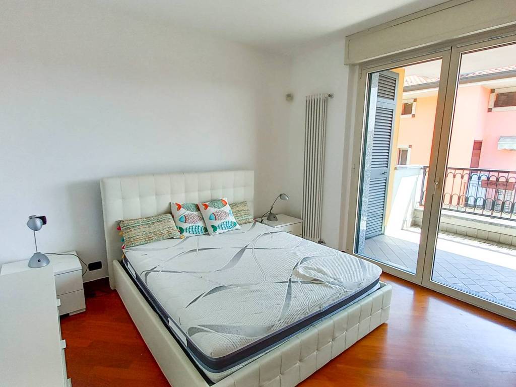 appartamento in affitto a Milano in zona Baggio