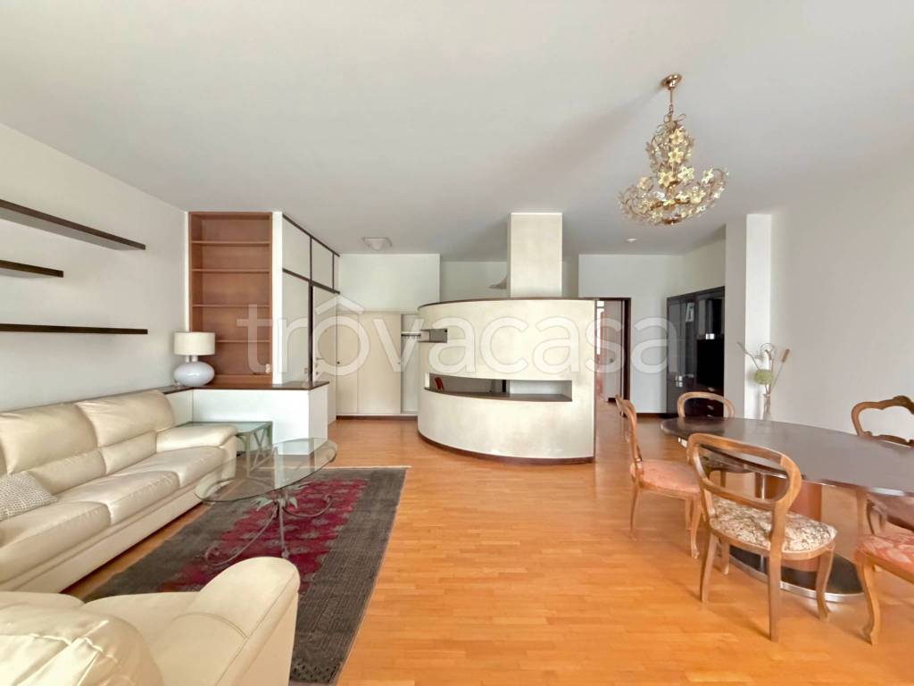 appartamento in affitto a Milano in zona Piazzale Lodi