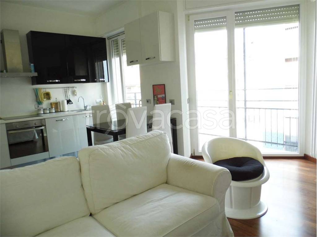 appartamento in affitto a Milano in zona Lorenteggio