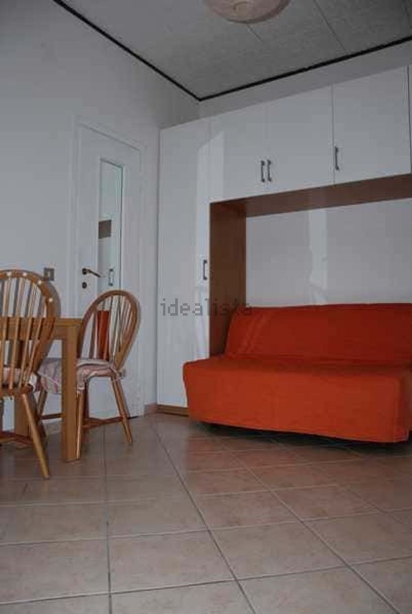 appartamento in affitto a Milano in zona Lorenteggio