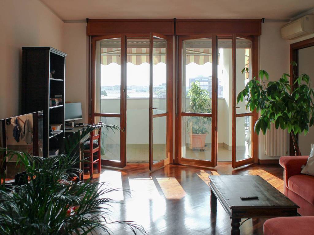 appartamento in affitto a Milano in zona Lambrate