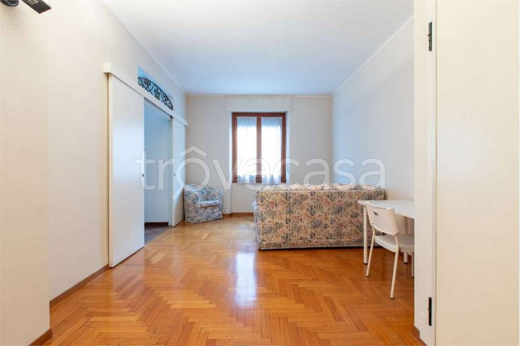 appartamento in affitto a Milano in zona Piazzale Lodi