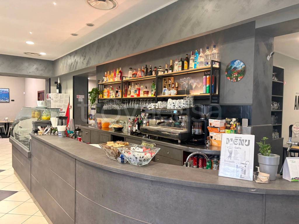 negozio in affitto a Milano