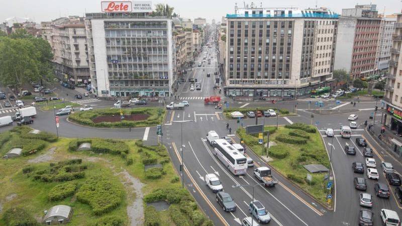 negozio in affitto a Milano