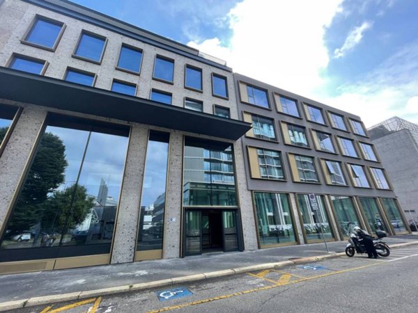 ufficio in affitto a Milano in zona Isola