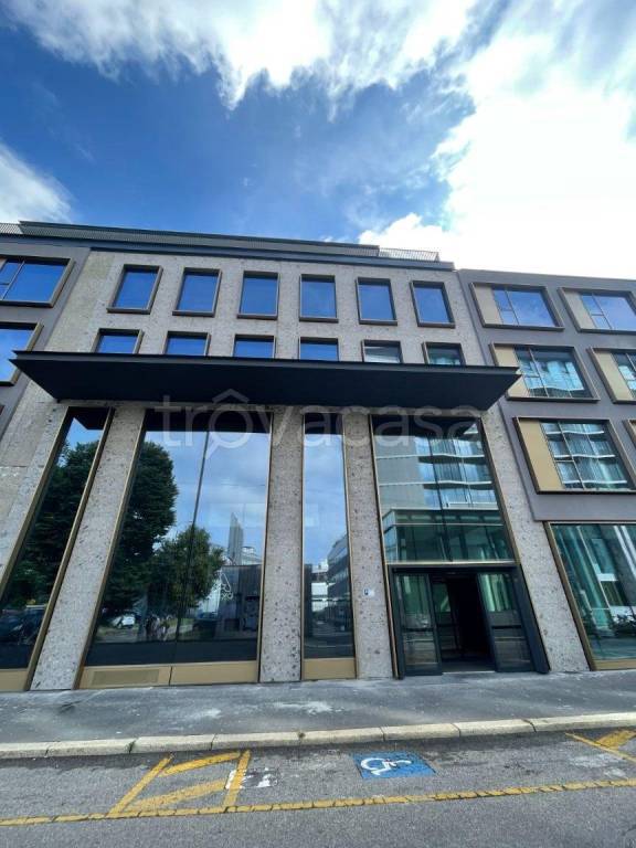ufficio in affitto a Milano in zona Isola