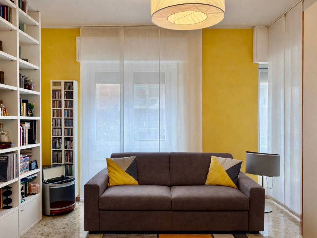 appartamento in affitto a Milano in zona Famagosta