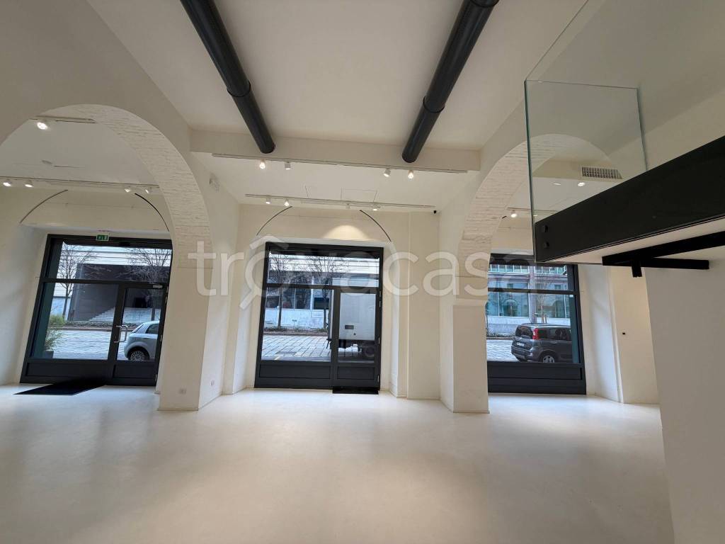 negozio in affitto a Milano in zona Brera