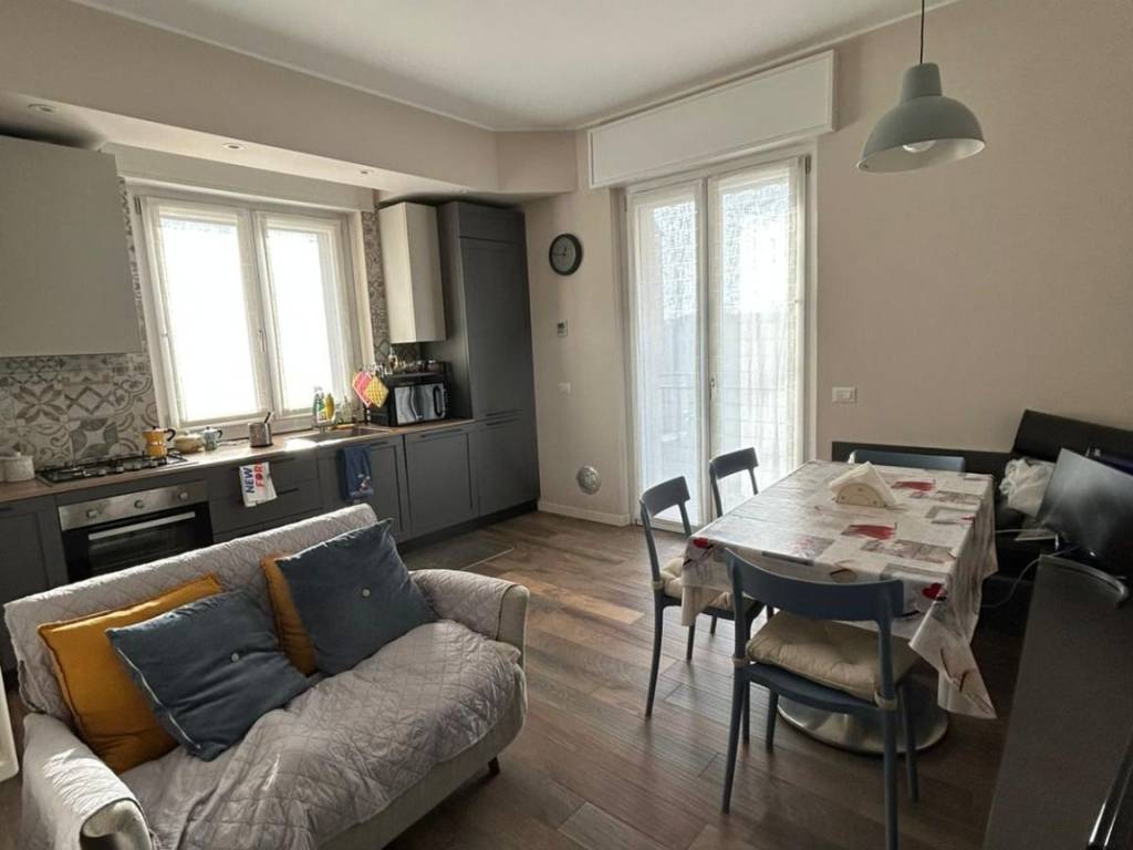 appartamento in affitto a Milano in zona Famagosta