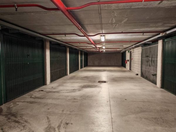 negozio in affitto a Milano