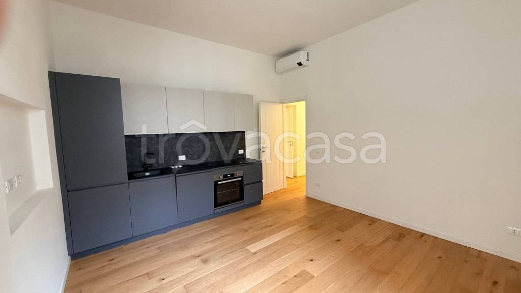 appartamento in affitto a Milano in zona Cadorna