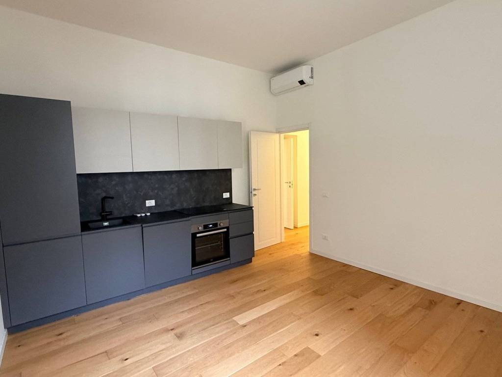 appartamento in affitto a Milano in zona Cadorna