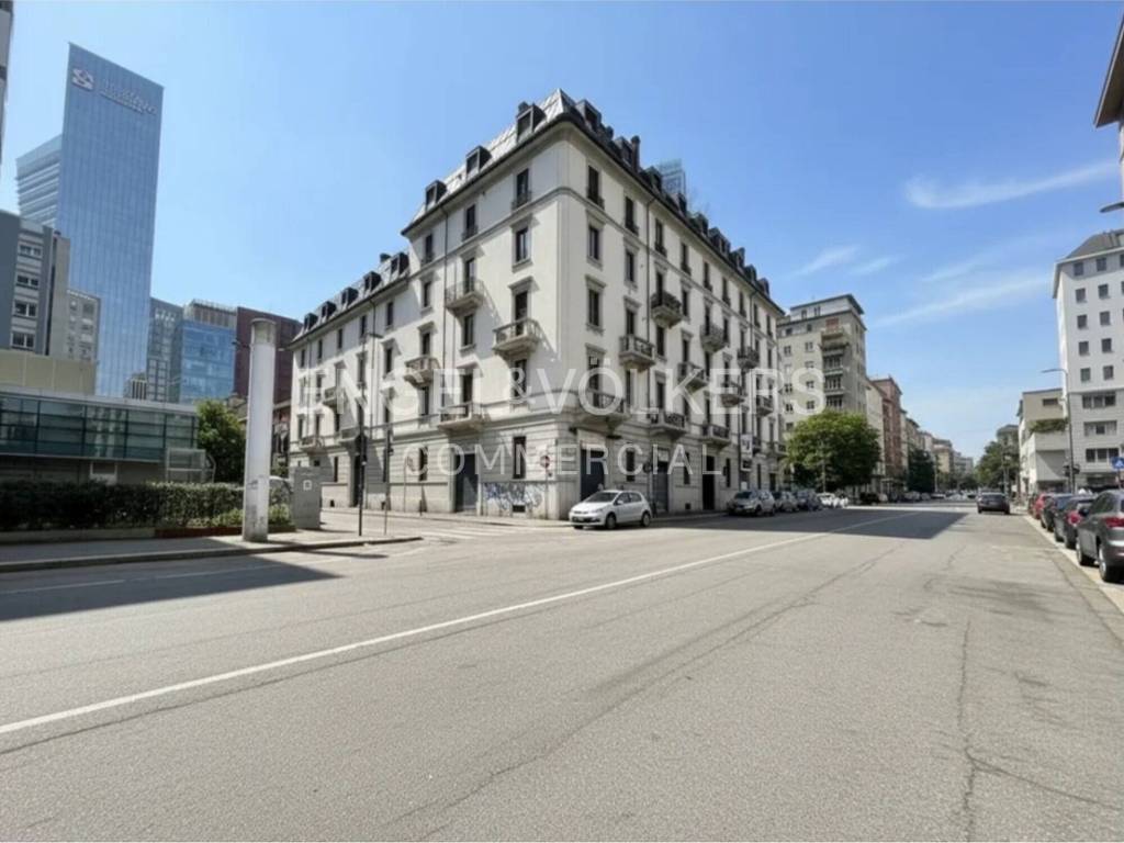 negozio in affitto a Milano in zona Centro Direzionale