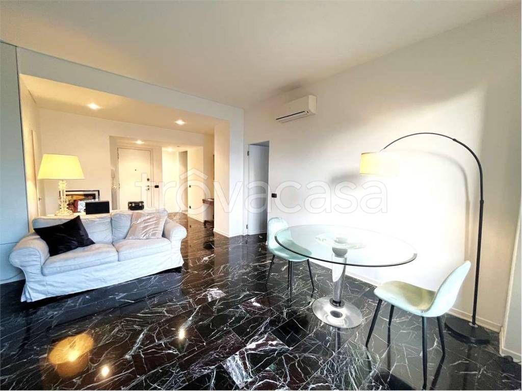 appartamento in affitto a Milano in zona Lambrate