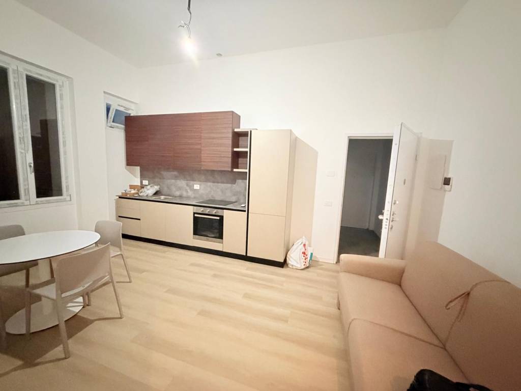 appartamento in affitto a Milano in zona Famagosta