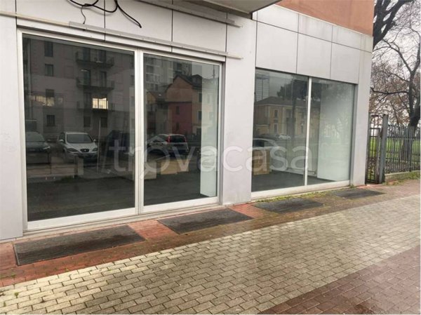 negozio in affitto a Milano in zona Vigentino