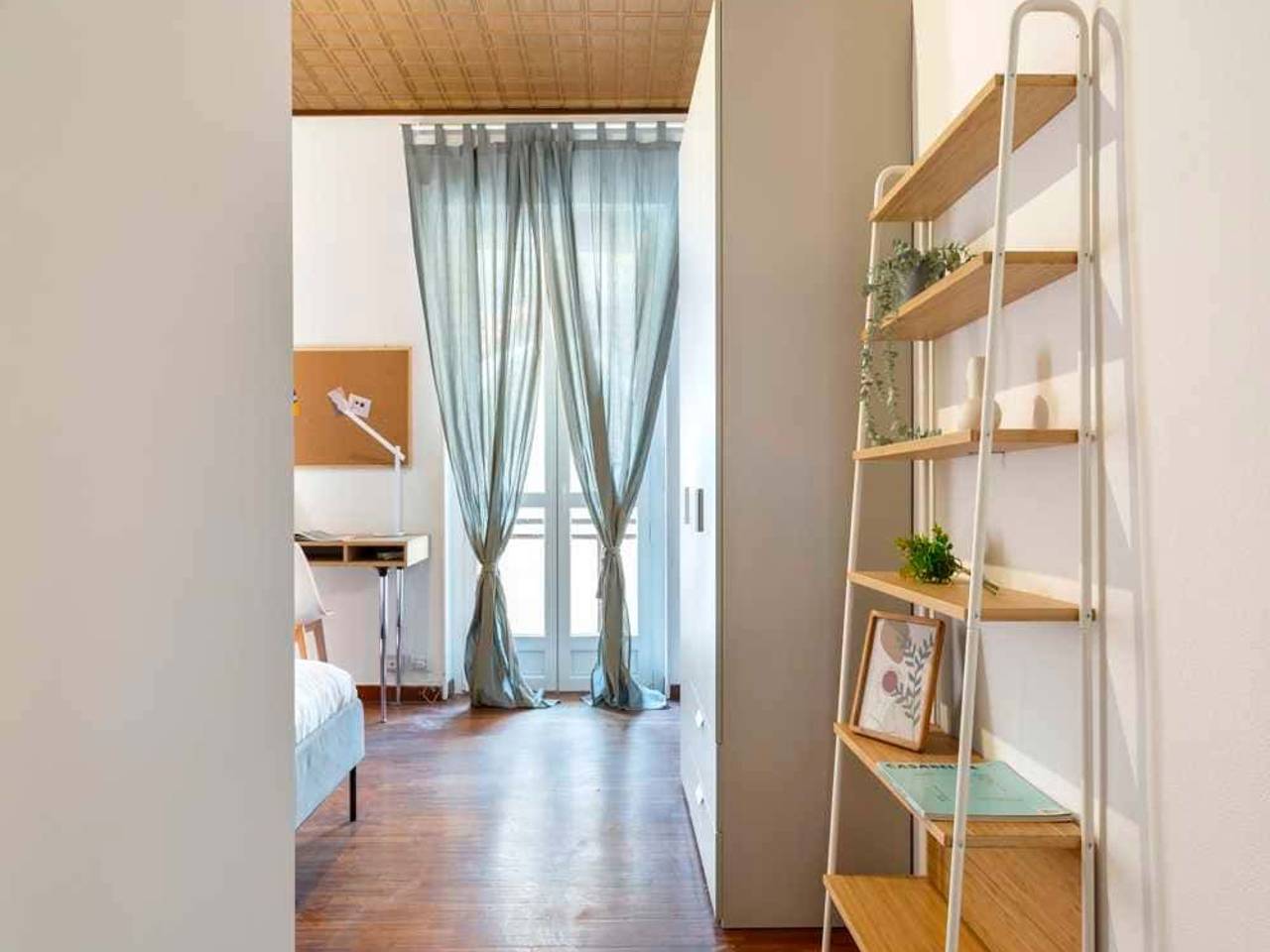 negozio in affitto a Milano in zona Forlanini