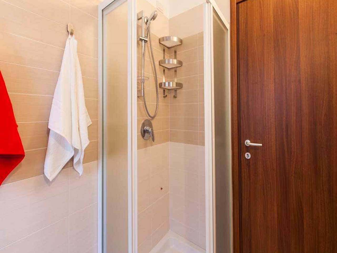 negozio in affitto a Milano in zona Piazzale Lodi