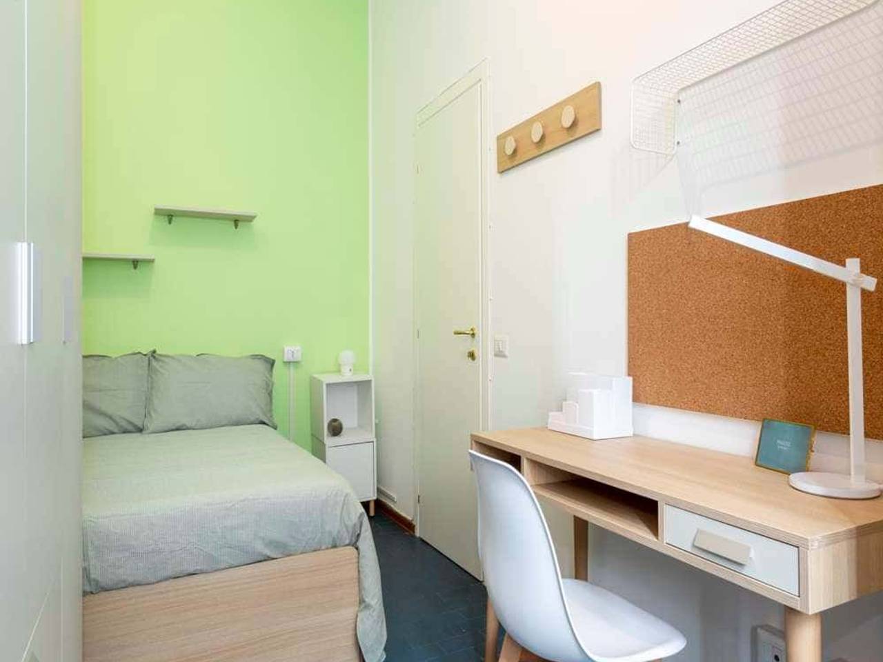 negozio in affitto a Milano in zona Porta Vigentina