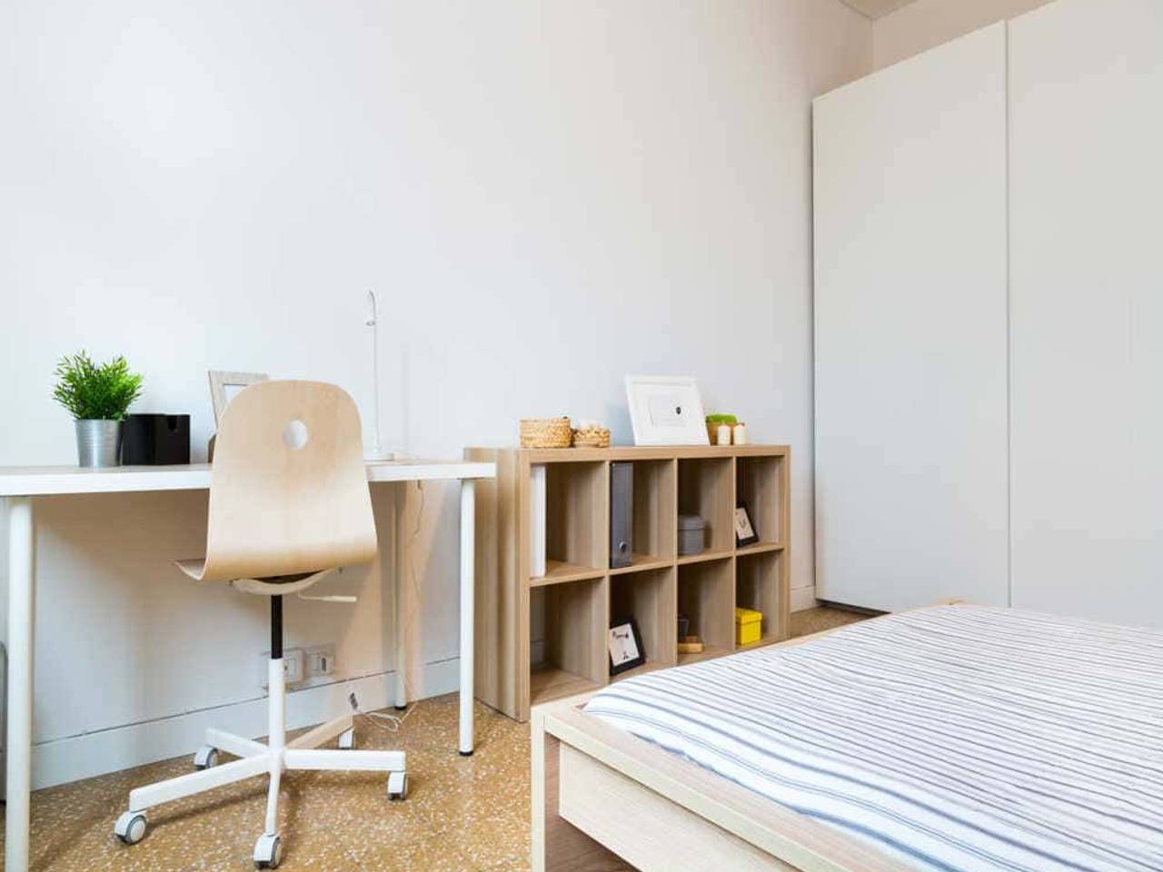 negozio in affitto a Milano in zona Isola