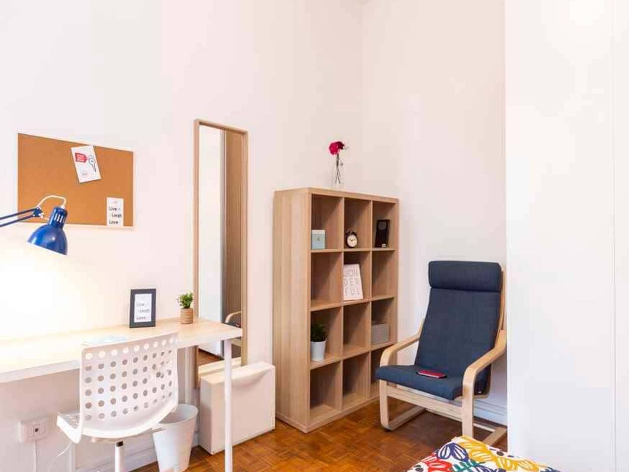 negozio in affitto a Milano in zona Forlanini