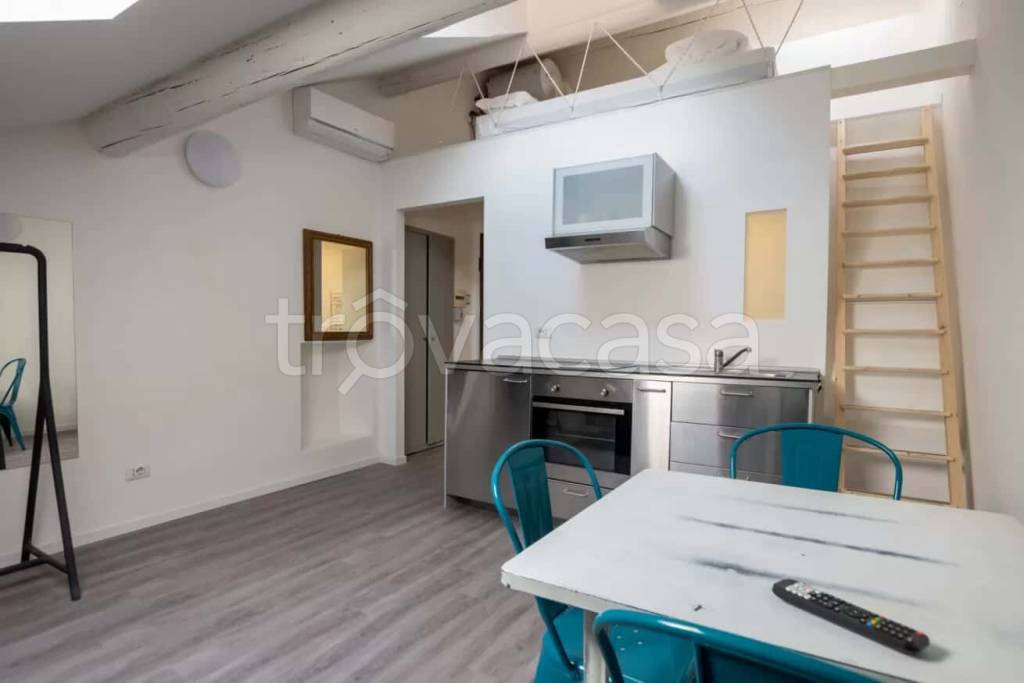 appartamento in affitto a Milano in zona Bocconi