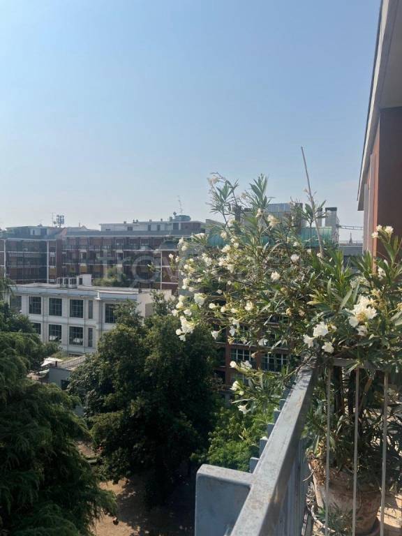 appartamento in affitto a Milano in zona Porta Tenaglia