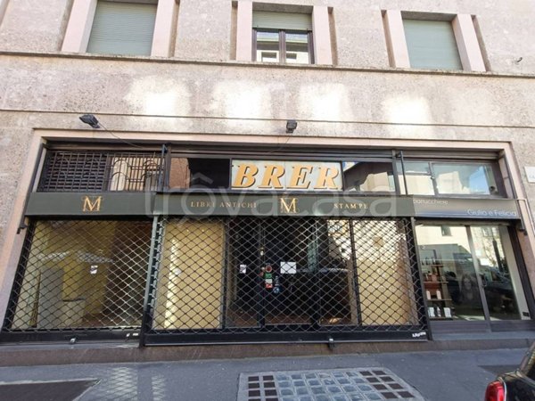 negozio in affitto a Milano