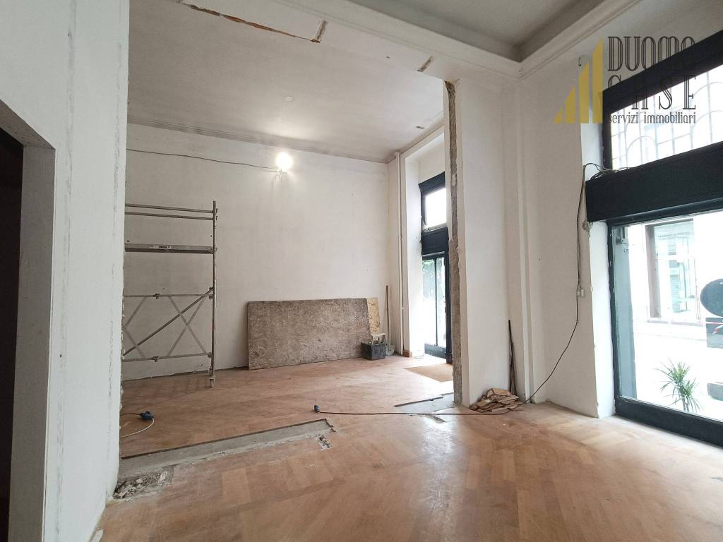negozio in affitto a Milano