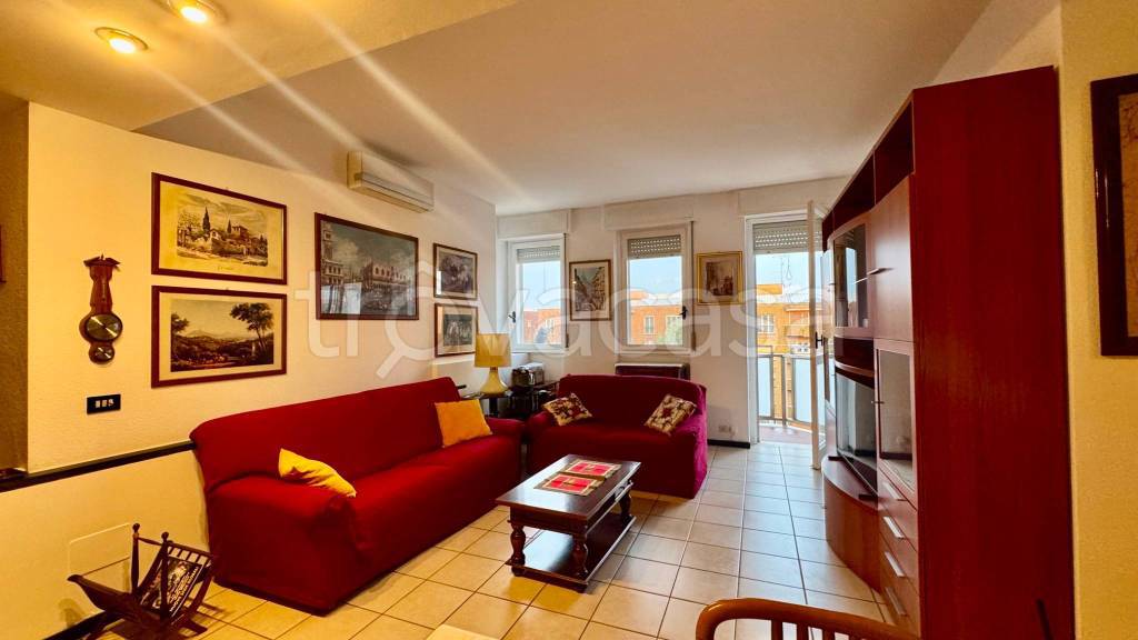 appartamento in affitto a Milano in zona Vigentino