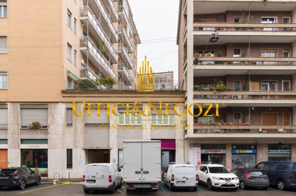 locale commerciale in affitto a Milano in zona Sempione