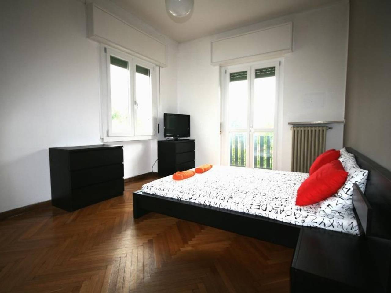 negozio in affitto a Milano in zona Isola