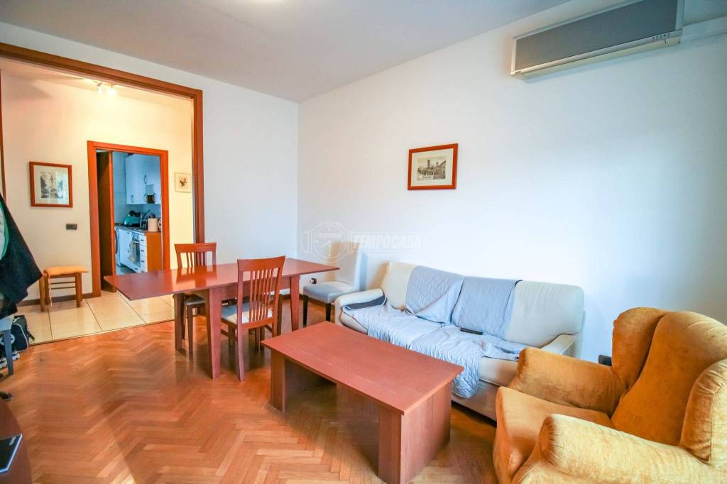 appartamento in affitto a Milano in zona Piazzale Lodi