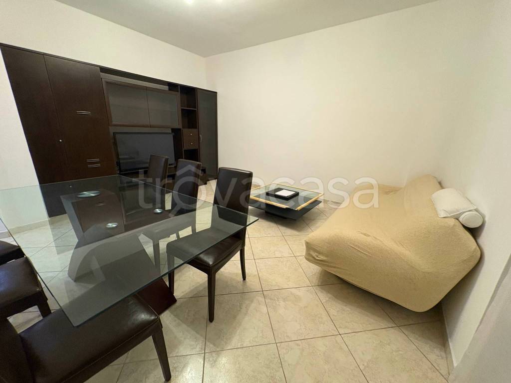 appartamento in affitto a Milano in zona Lorenteggio