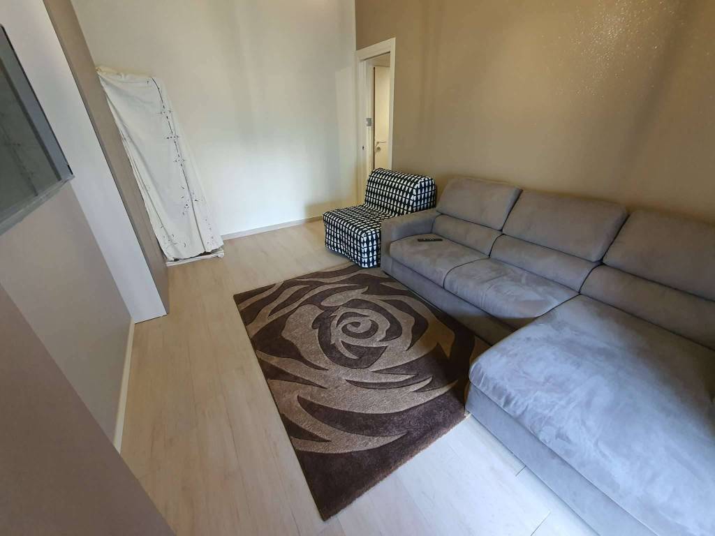 appartamento in affitto a Milano in zona Adriano