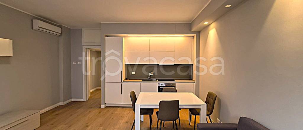 appartamento in affitto a Milano in zona Porta Nuova