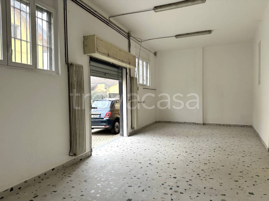 ufficio in affitto a Milano in zona Barona