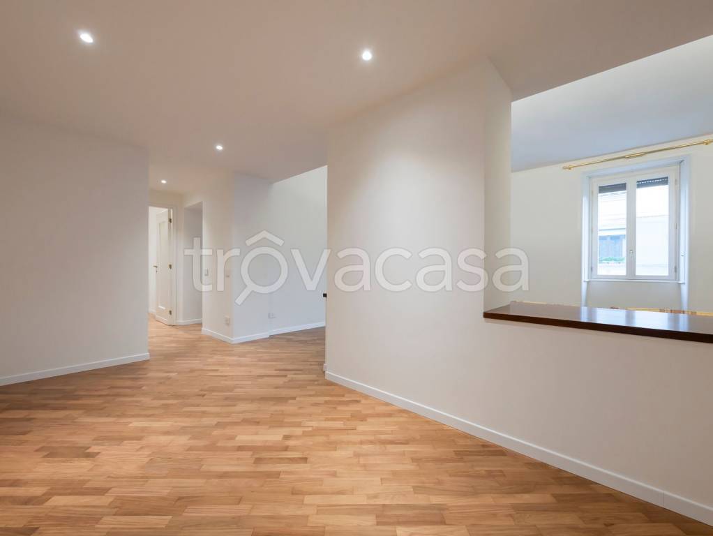 appartamento in affitto a Milano in zona Porta Nuova