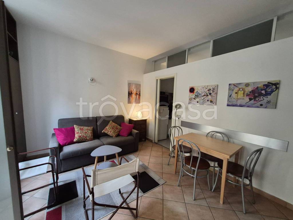 appartamento in affitto a Milano in zona Porta Genova