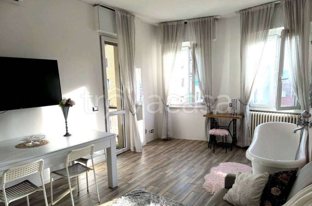 appartamento in affitto a Milano in zona Crescenzago