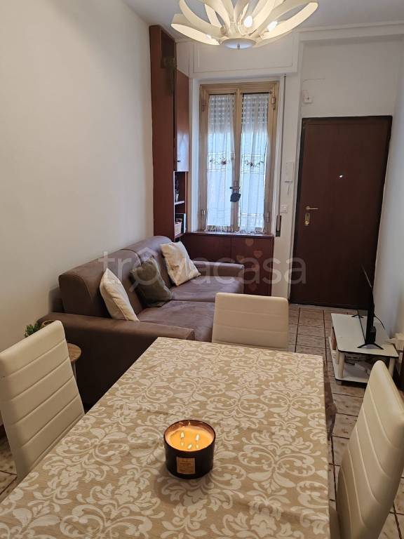 appartamento in affitto a Milano in zona Famagosta