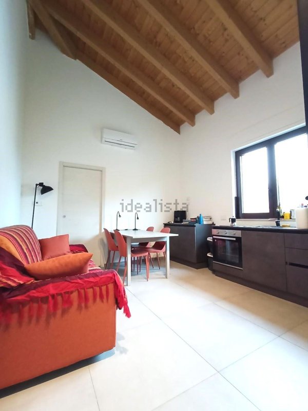 appartamento in affitto a Milano in zona Famagosta