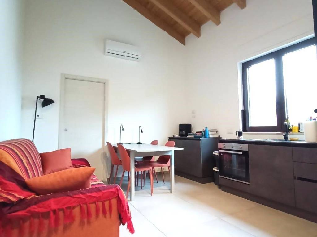 appartamento in affitto a Milano in zona Famagosta