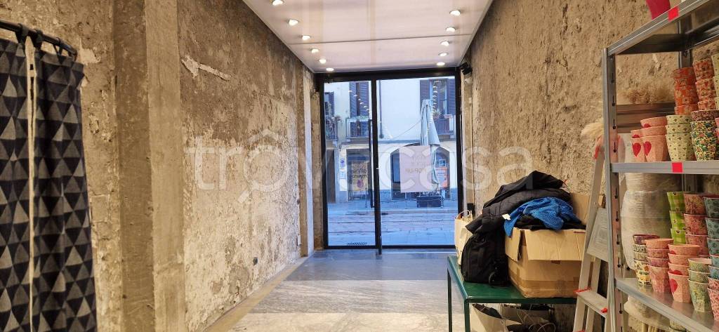 negozio in affitto a Milano