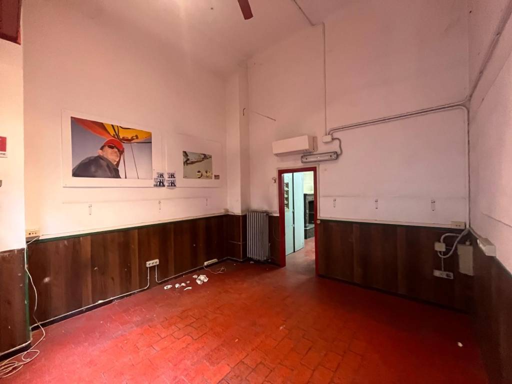 negozio in affitto a Milano