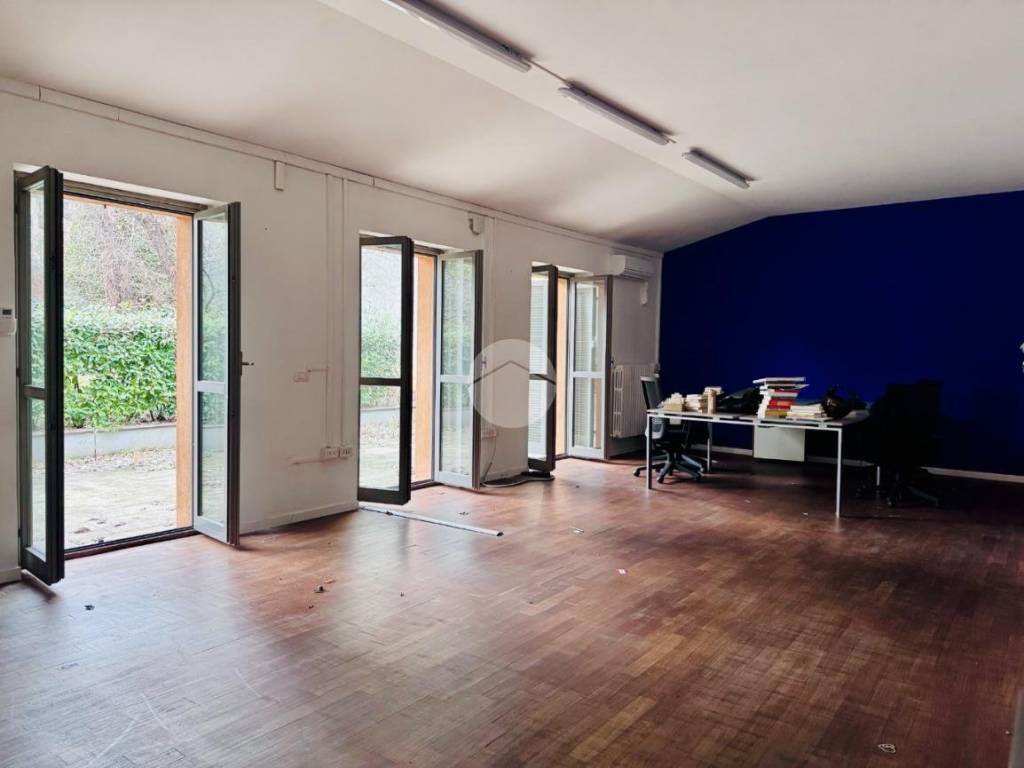 ufficio in affitto a Milano in zona Vigentino
