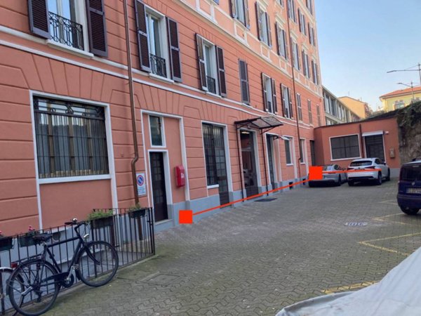 negozio in affitto a Milano in zona Isola