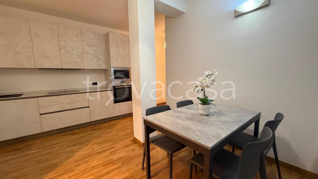 appartamento in affitto a Milano in zona Porta Genova