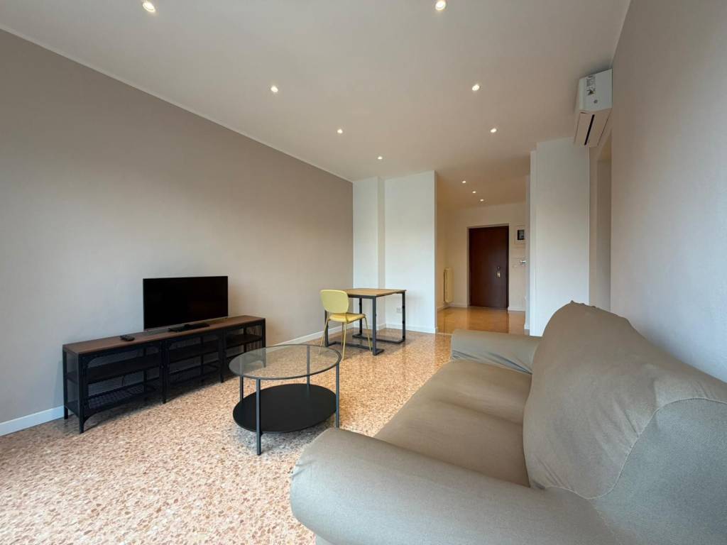 appartamento in affitto a Milano in zona Gallaratese